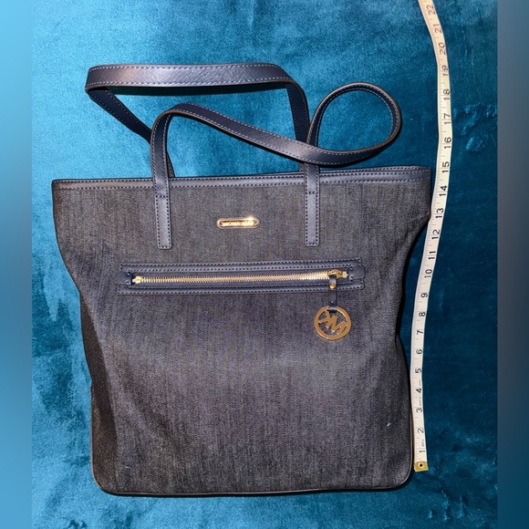 NWT Michael Kors Kempton Dark Denim tote bag - Picture 1 of 15